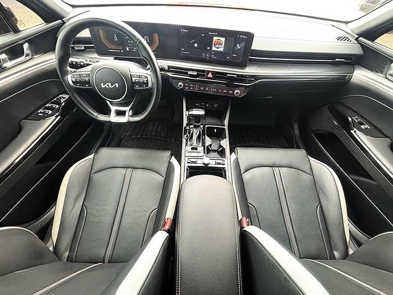 Kia K5  2025