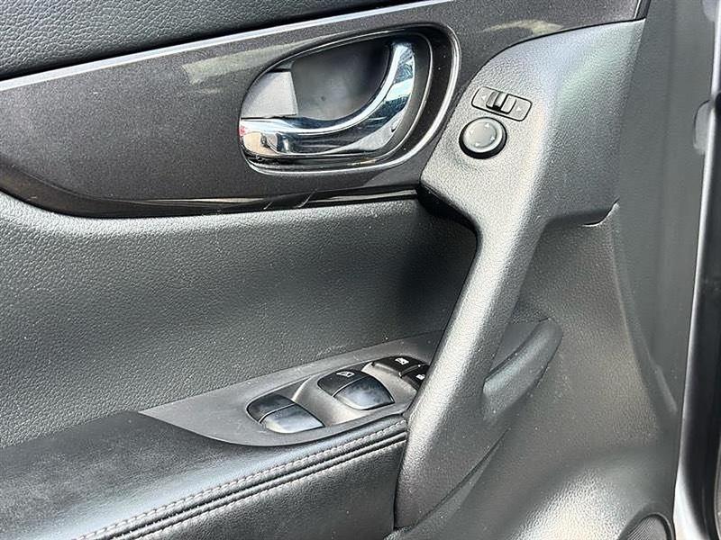 Nissan Rogue  2018
