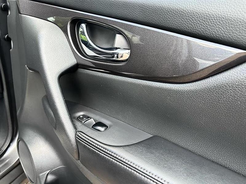 Nissan Rogue  2018