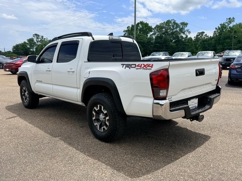 Toyota Tacoma  2019