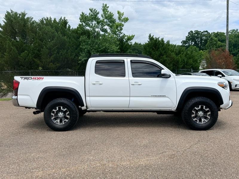 Toyota Tacoma  2019