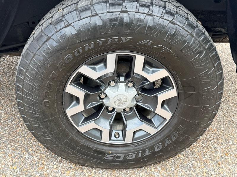 Toyota Tacoma  2019