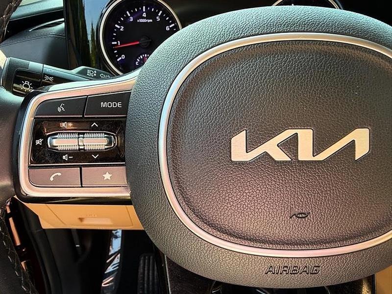 Kia Carnival  2023