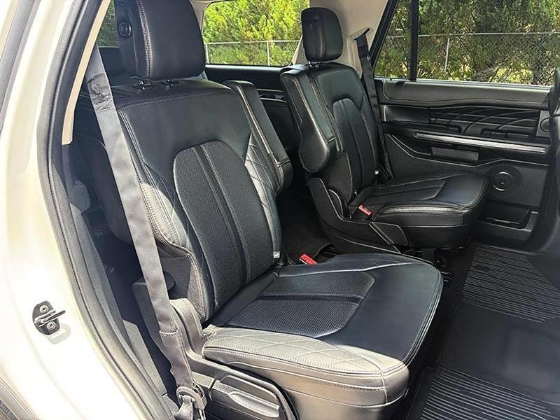 Ford Expedition  2020