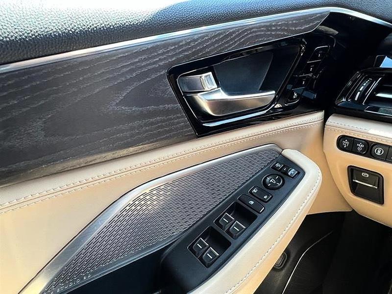 Acura MDX  2023
