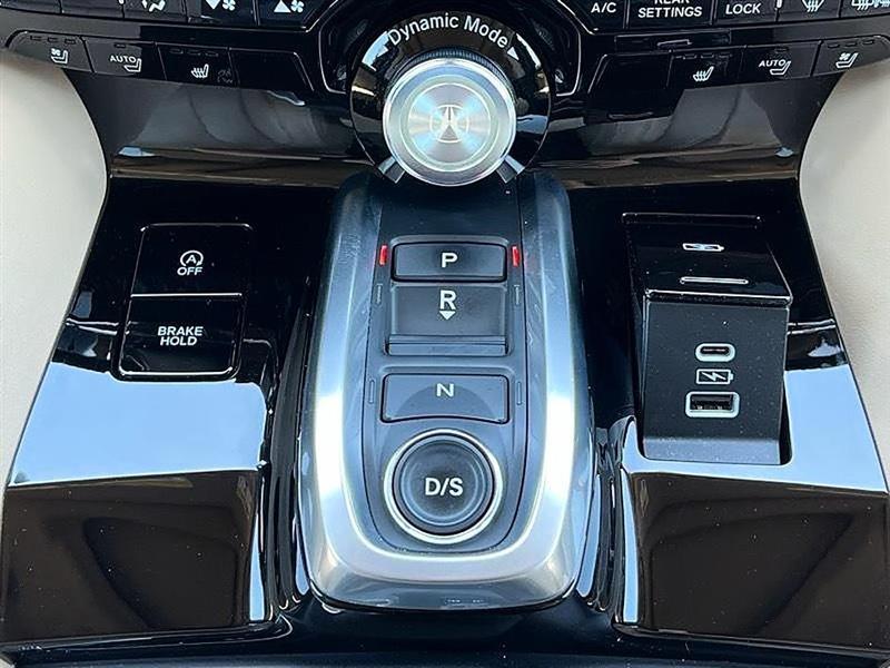 Acura MDX  2023
