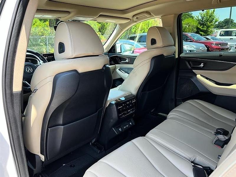 Acura MDX  2023