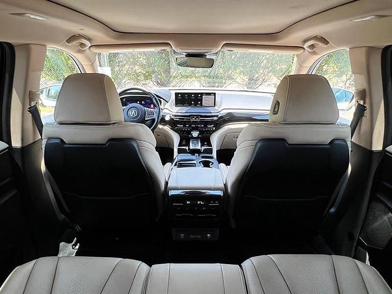 Acura MDX  2023