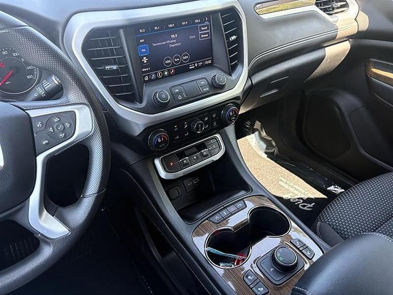GMC Acadia  2023