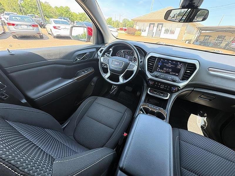 GMC Acadia  2023