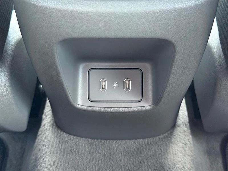 Hyundai Elantra  2024