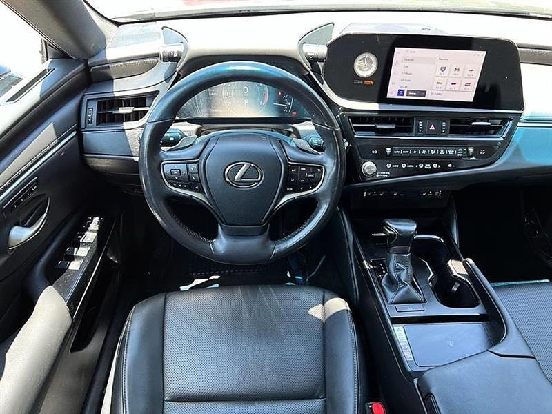 Lexus ES 350  2024