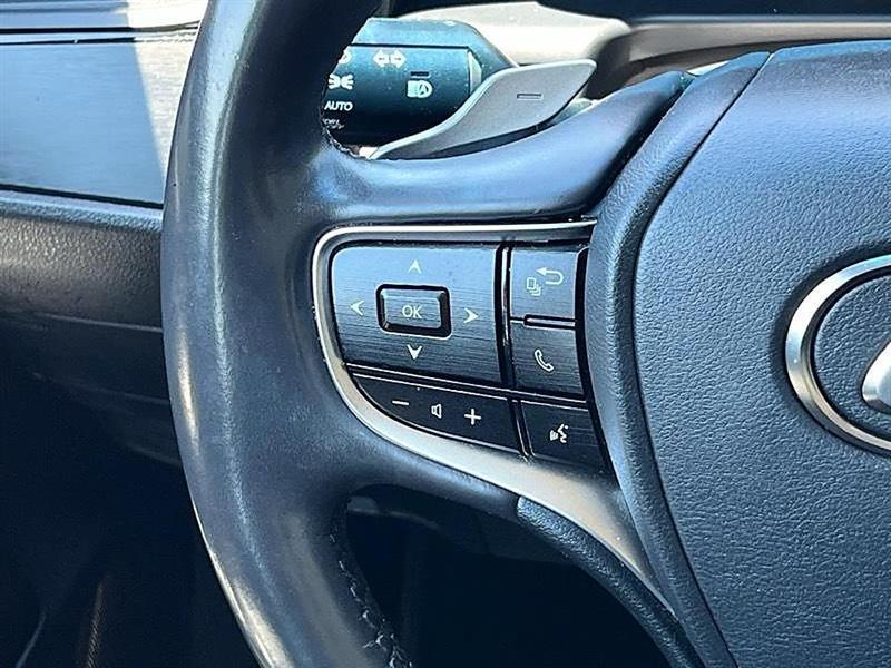 Lexus ES 350  2024
