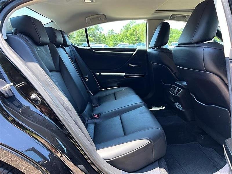 Lexus ES 350  2024
