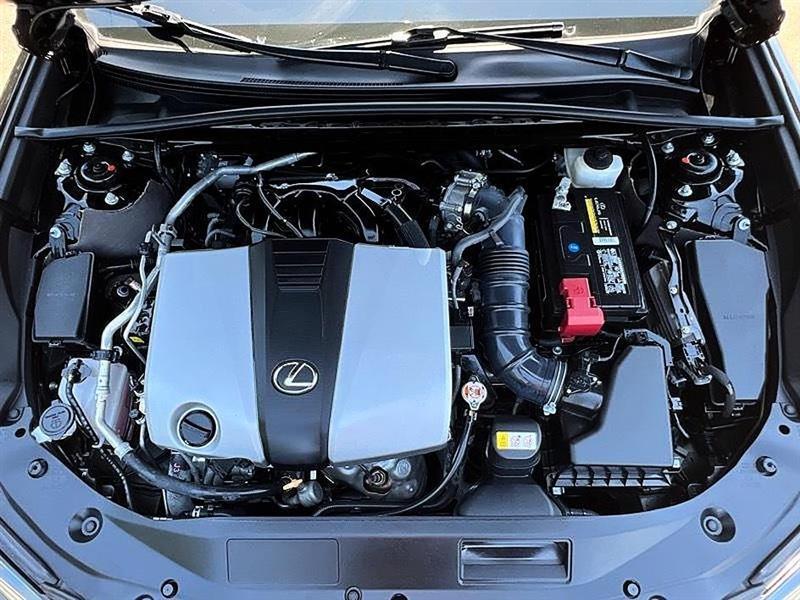 Lexus ES 350  2024