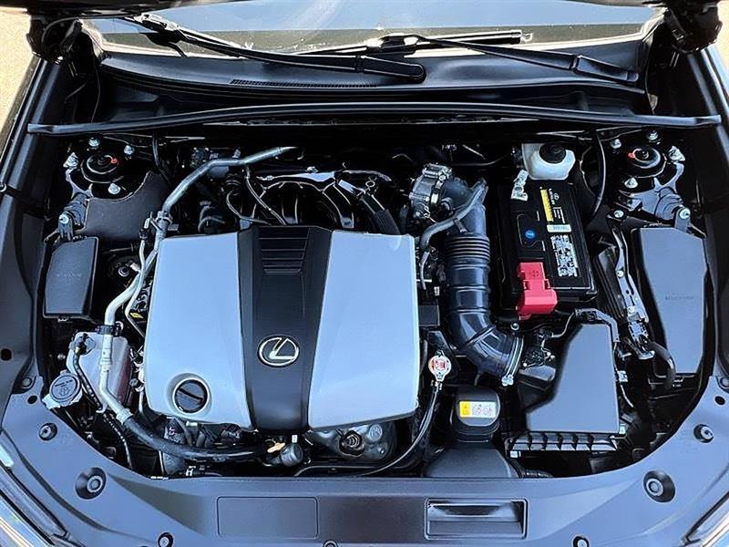 Lexus ES 350  2024