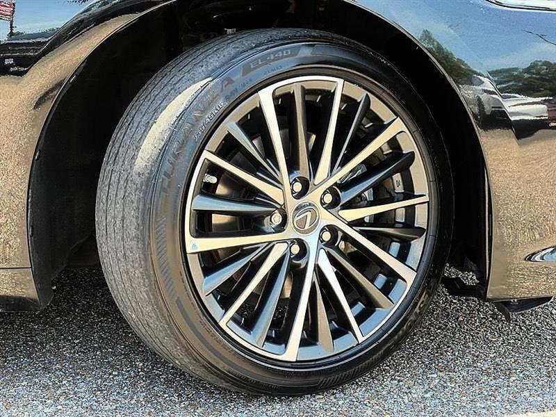 Lexus ES 350  2024