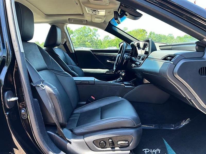 Lexus ES 350  2024