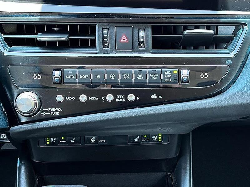 Lexus ES 350  2024