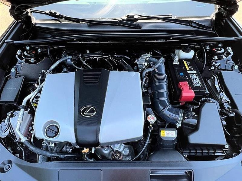 Lexus ES 350  2024