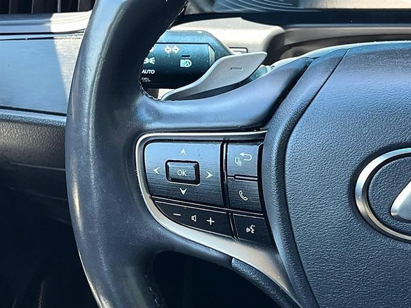 Lexus ES 350  2024