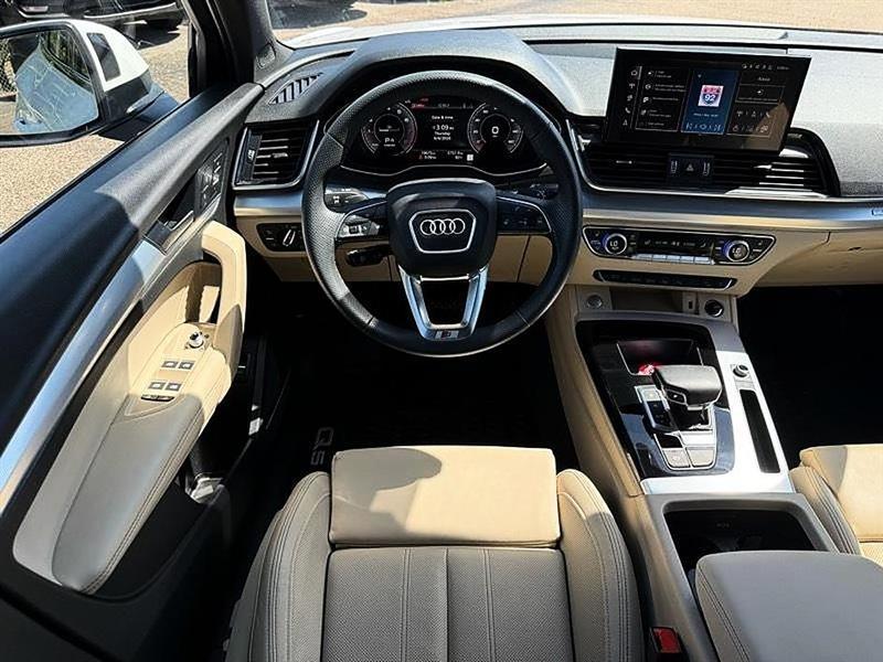 Audi Q5  2024