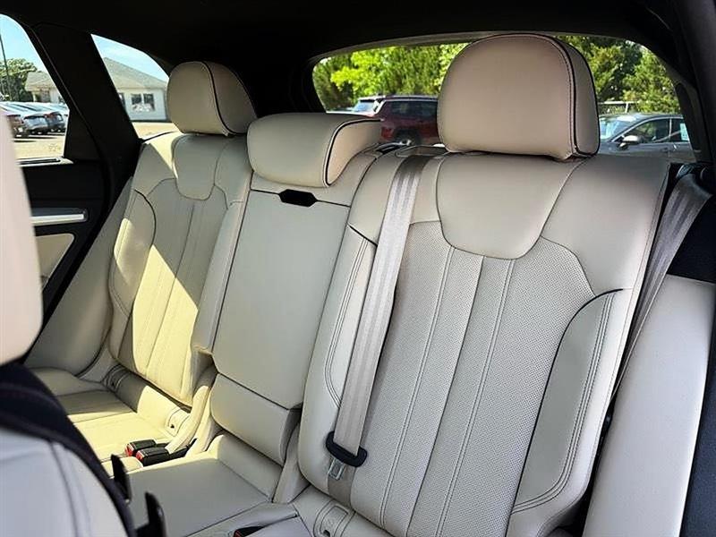 Audi Q5  2024