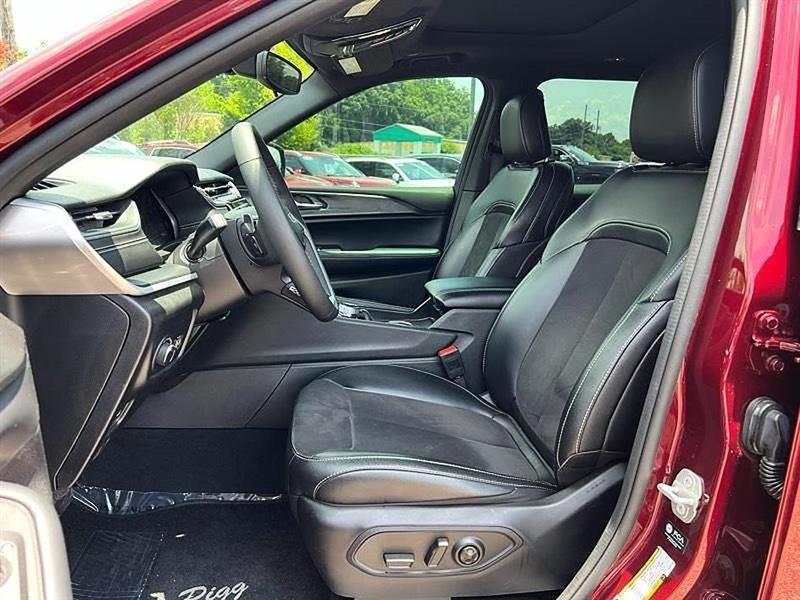 Jeep Grand Cherokee  2024