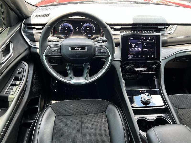 Jeep Grand Cherokee  2024