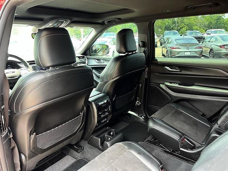 Jeep Grand Cherokee  2024