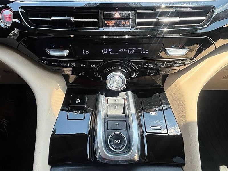 Acura MDX  2022