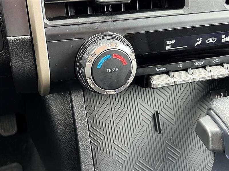 Toyota Tacoma  2024