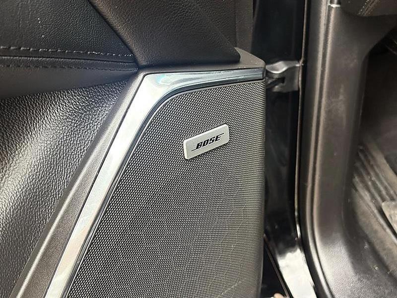 Cadillac Escalade Luxury 2WD 2015
