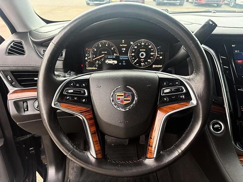 Cadillac Escalade Luxury 2WD 2015