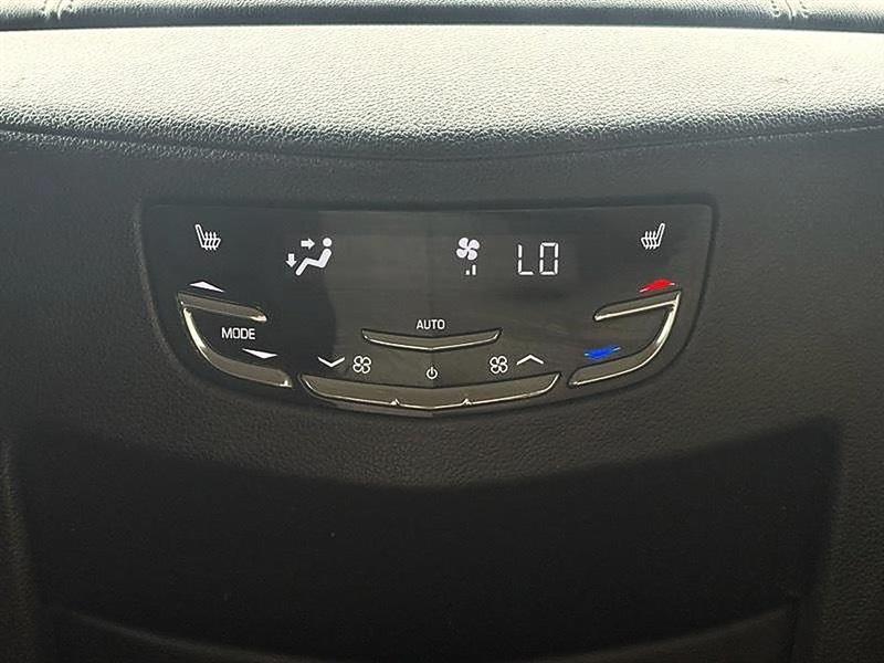 Cadillac Escalade Luxury 2WD 2015