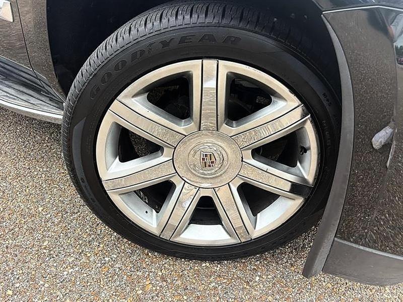Cadillac Escalade Luxury 2WD 2015
