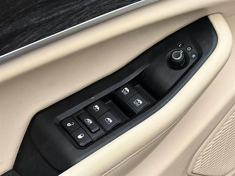 Jeep Grand Cherokee L Limited 4WD 2024