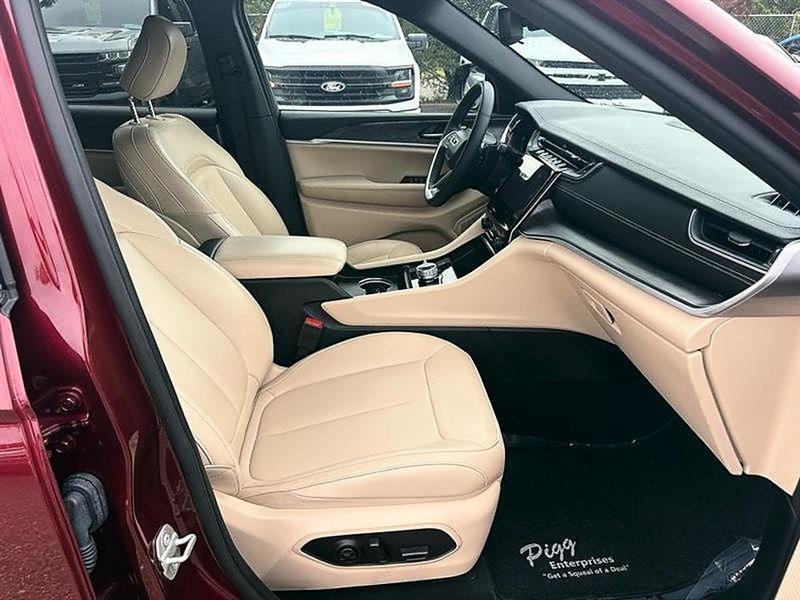 Jeep Grand Cherokee L Limited 4WD 2024