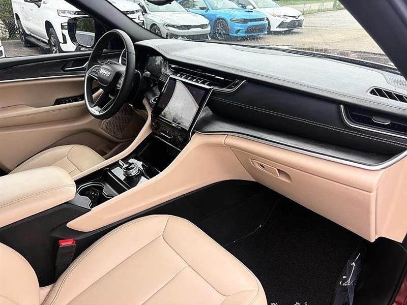 Jeep Grand Cherokee L Limited 4WD 2024