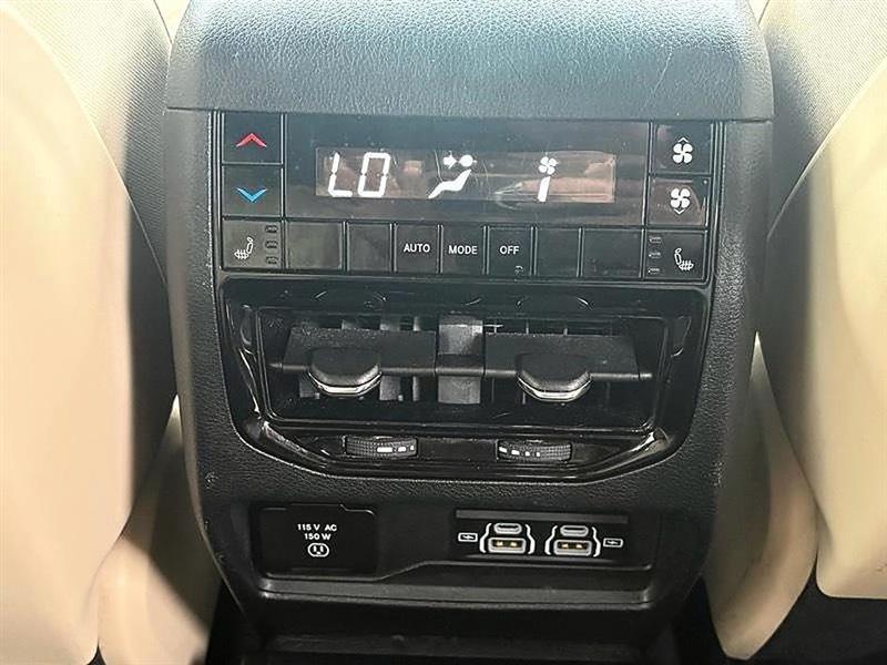 Jeep Grand Cherokee L Limited 4WD 2024