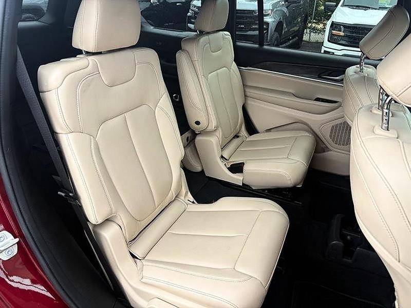 Jeep Grand Cherokee L Limited 4WD 2024