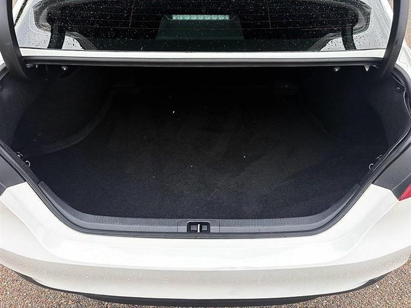 Toyota Camry LE 2024
