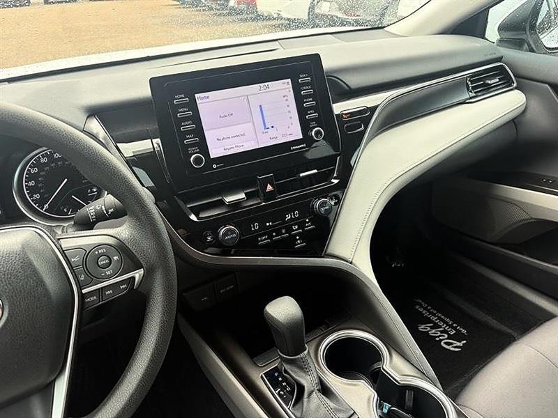 Toyota Camry LE 2024