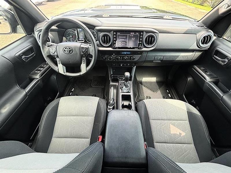 Toyota Tacoma  2021