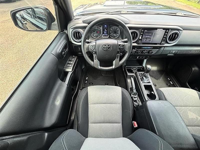 Toyota Tacoma  2021