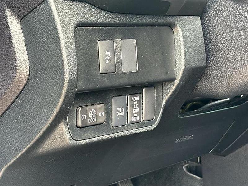 Toyota Tacoma  2021