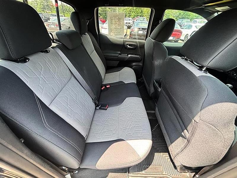 Toyota Tacoma  2021