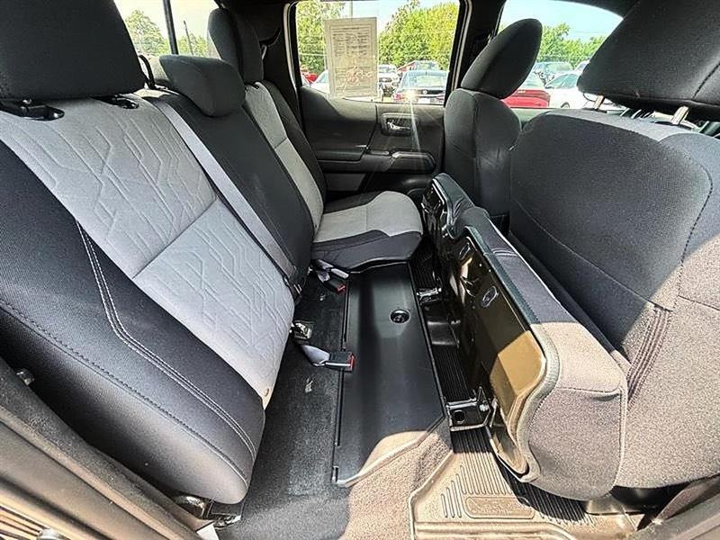 Toyota Tacoma  2021