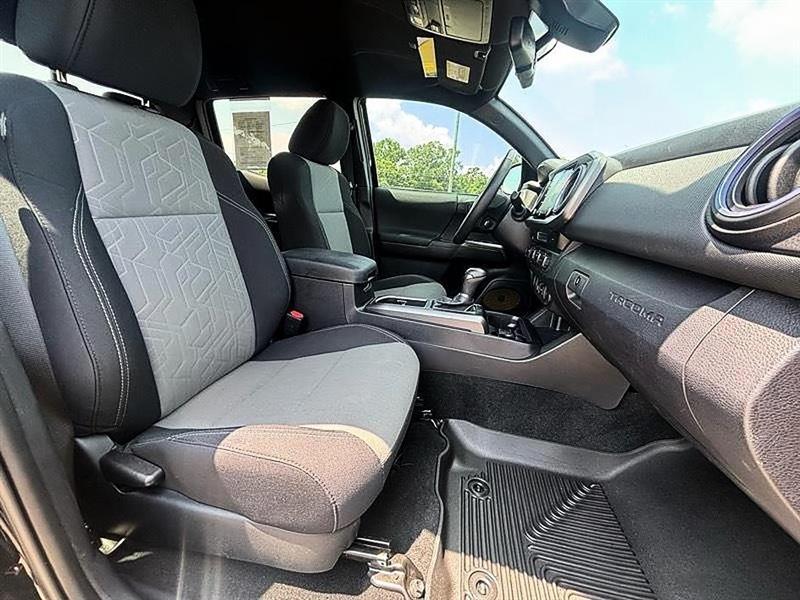 Toyota Tacoma  2021