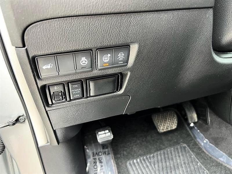 Nissan Armada  2019